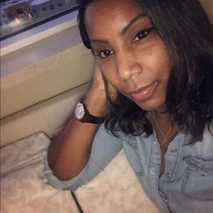 Meet your Posher, Sheena